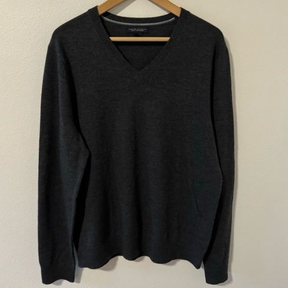 Banana Republic 100% Extra Fine Merino Wool V-Neck Pullover Sweater Charcoal - Picture 8 of 8